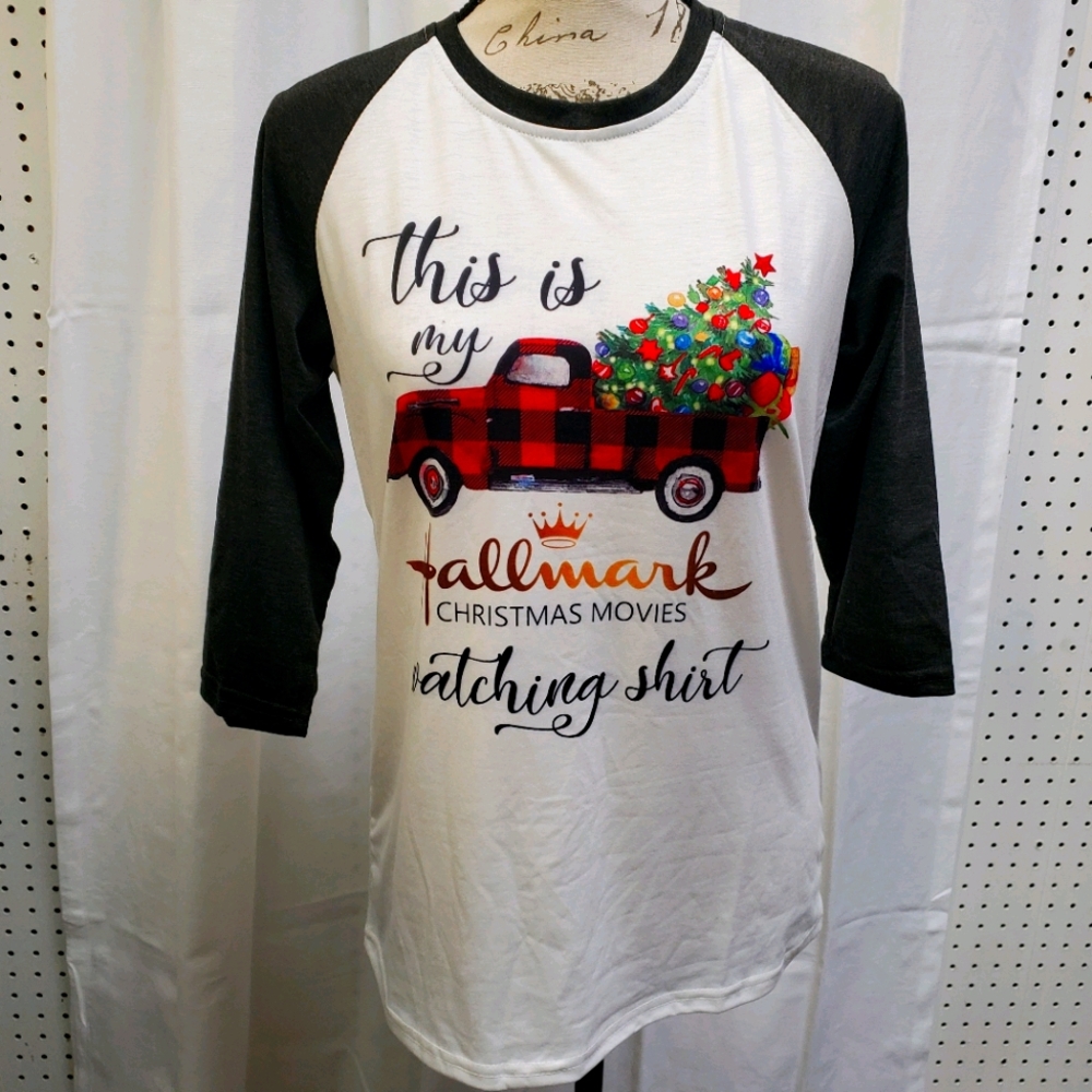Graphic Raglan Tee Women's Small